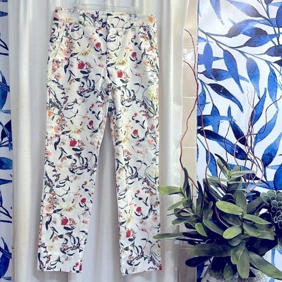 Zara Pants - NWOT Zara Woman Floral Skinny Leg Pants Size XS